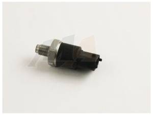LB7 Fuel Pressure Sensor, 2001-2004